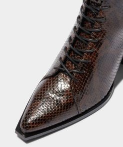 Blairwheatley.shop1066011cbd 2